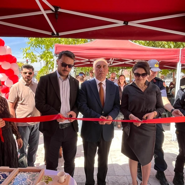 Yatağan'da kursiyerler el emeği ürünlerini sergilediler