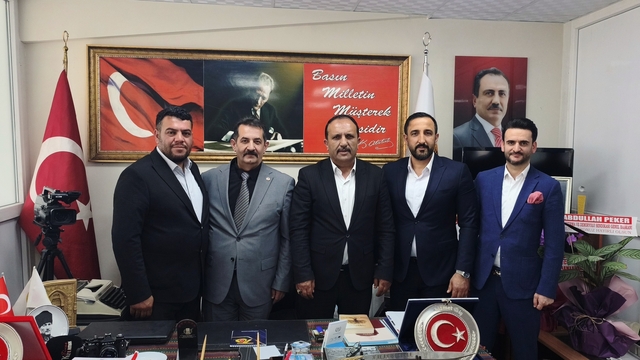Sivas Ticaret Borsası Başkanı Karakaya'dan Gazeteciler Cemiyeti Başkanı Sezerer'e ziyaret