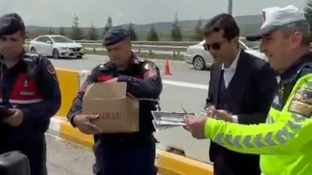Çorum'da Engelliler Haftası'nda sürücülere trafik farkındalığı etkinliği düzenlendi