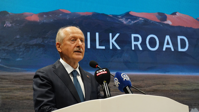 'İpek Yolu Kervanı', Antalya'dan dünyaya mera çağrısı yaptı