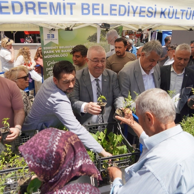 Edremit Belediyesi'nden ücretsiz ata tohumu fide dağıtımı
Edremit Belediyes...