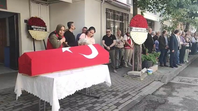 Gemlikli astsubay son yolculuğuna uğurlandı