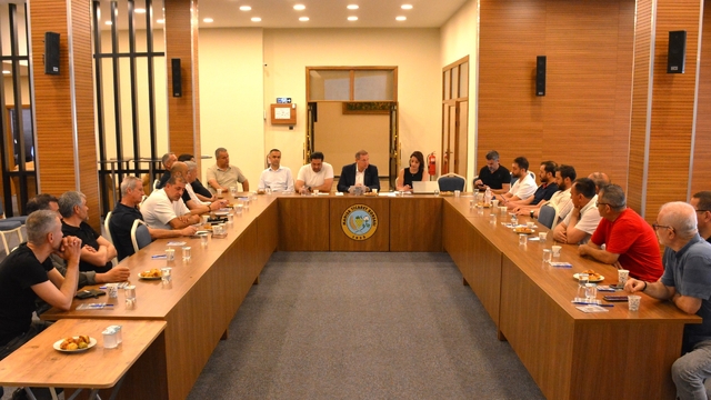 Başkan Özkasap'tan zeytinyağı sektörüne birlik ve modernizasyon çağrısı