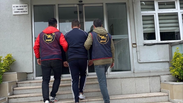 Çanakkale'de farklı suçlardan aranan 11 şüpheli tutuklandı
