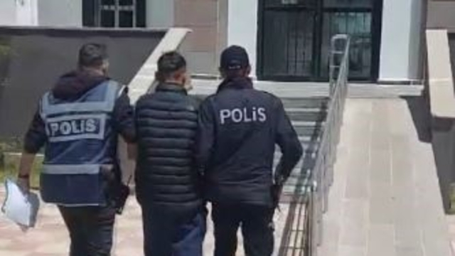 Firari hırsız Sivas'ta yakayı ele verdi