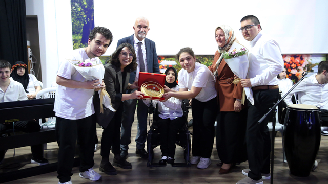 Kastamonu'da özel gereksinimli öğrenciler sahne performansları sergiledi
