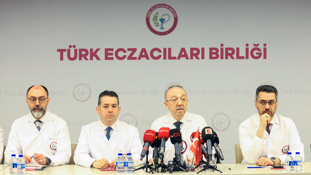 Türk Eczacıları Birliği Başkan Demirci, Eczacılık Günü etkinliğinde konuştu: