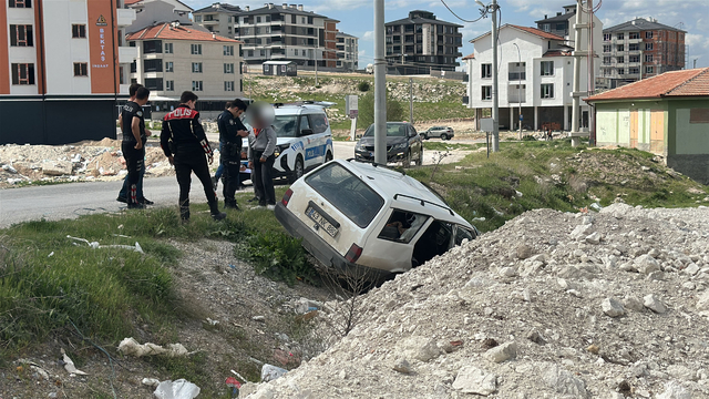 Polisin ihtarına uymayıp kaza yapan 16 yaşındaki sürücüye 282 bin lira ceza