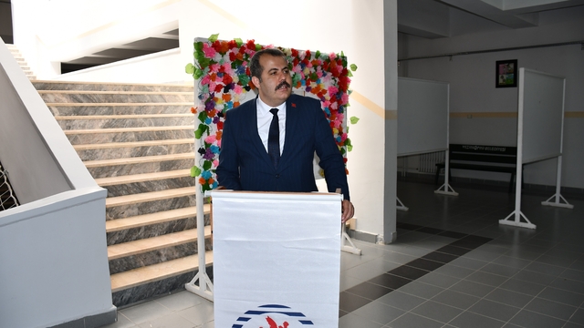 Vezirköprü MYO'dan çocuk ihmal ve istismarına karşı farkındalık sergisi