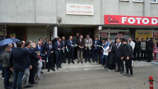 Edebiyatın merkezi olacak dernek binası kapılarını açtı