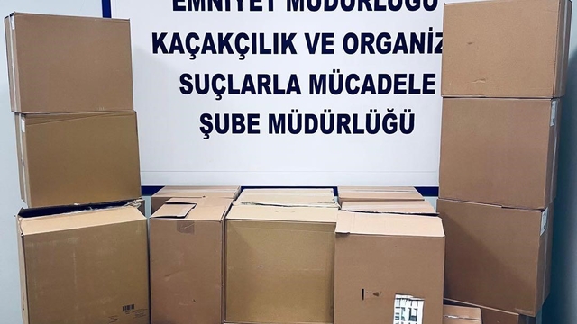 Muş'ta 260 bin adet boş makaron ele geçirildi