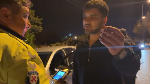 Alkollü sürücünün ehliyetine el konulup 25 bin lira ceza kesildi