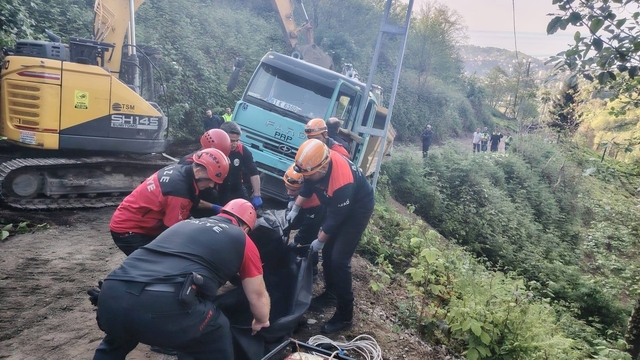 Rize'de kamyon kazası: 1 ölü