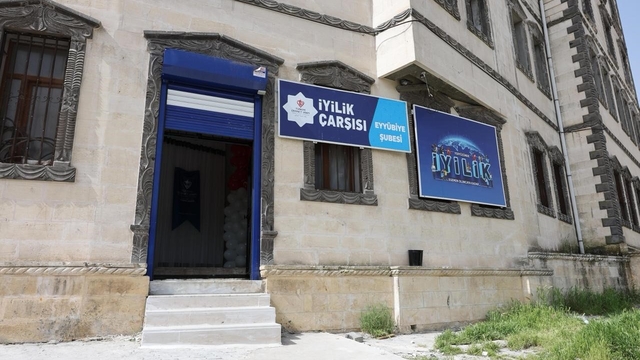 Şanlıurfa'da iyilik çarşısı hizmete açıldı
