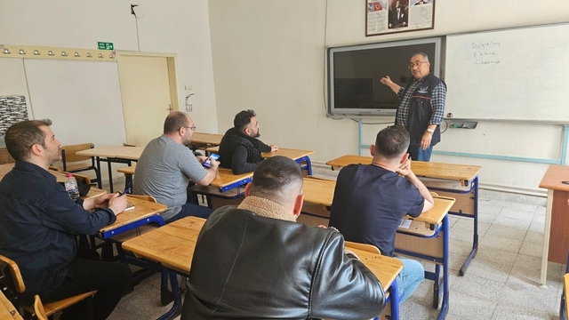 Emet'te "Kurban Kesim Elemanı" kursu