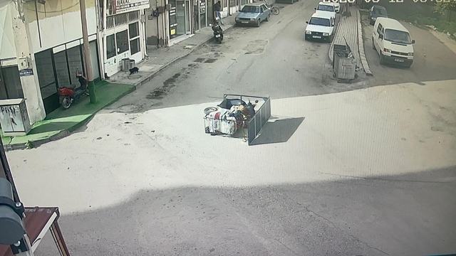 Karaman'da yaşlı adamın yaralandığı kaza anı kameraya yansıdı