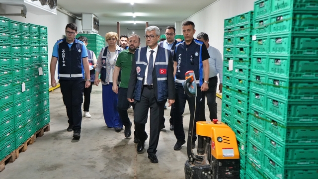 Antalya halinde bayram denetimi: Faturalar ve künyeler tek tek incelendi