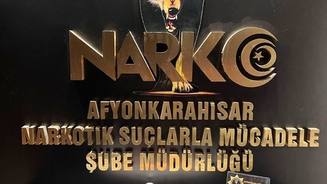 Uyuşturucu haplarla yakalanan 3 kişi tutuklandı