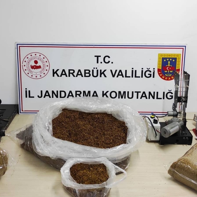 Karabük'te uyuşturucu ve kaçak tütün operasyonlarında 8 zanlı yakalandı