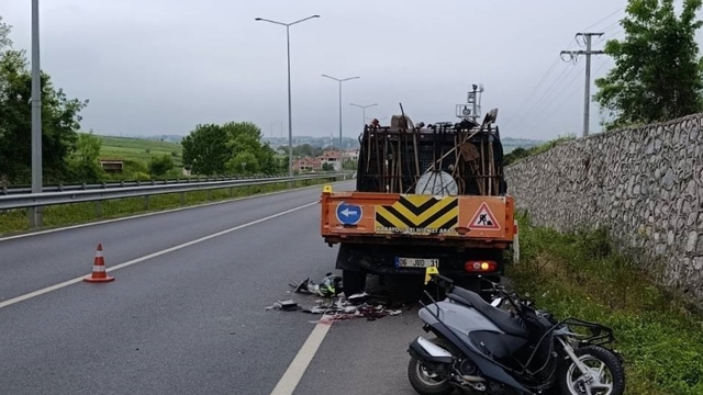 Samsun'da kamyonete arkadan çarpan motosikletin sürücüsü öldü