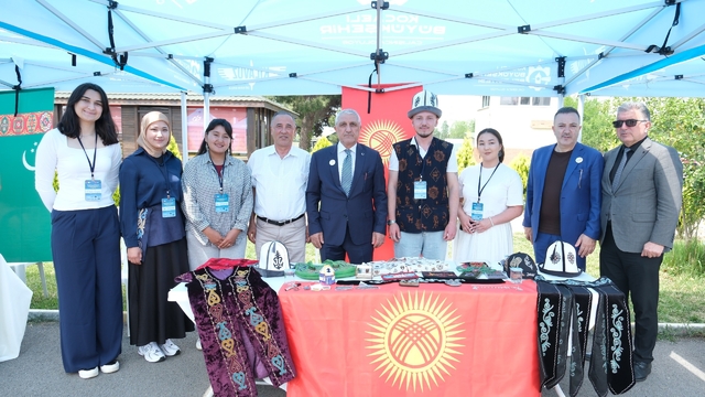 7 ülke, tek hedef
Gebze'de düzenlenen "Türk Dünyası İHA Yarışması"nda 7 ülkenin gençleri buluştu