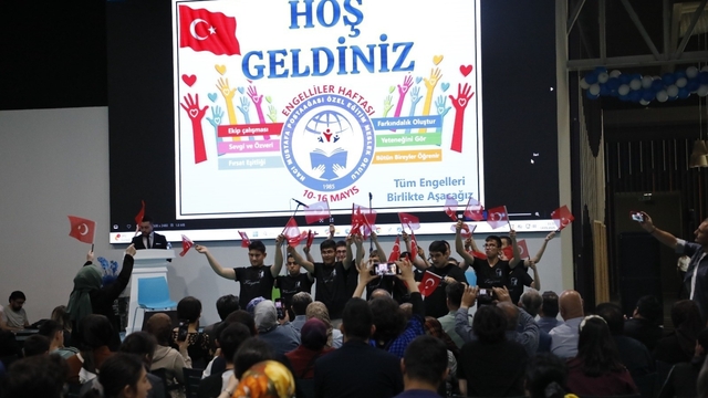 KUMSmall'da engeller değil yetenekler sahnedeydi