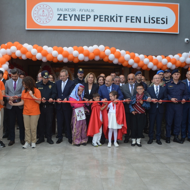 Ayvalık'ta fen lisesi özlemi sona erdi