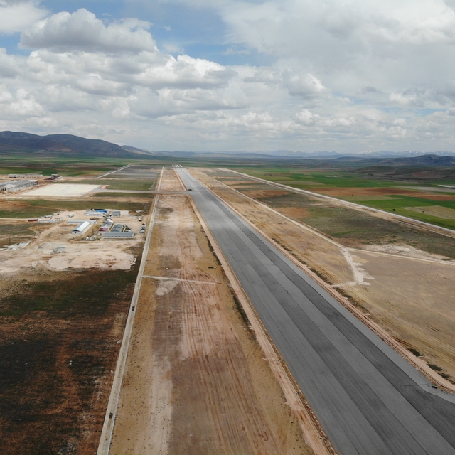Gümüşhane-Bayburt Havalimanı'nda çalışmalar sürüyor
Gümüşhane-Bayburt Haval...