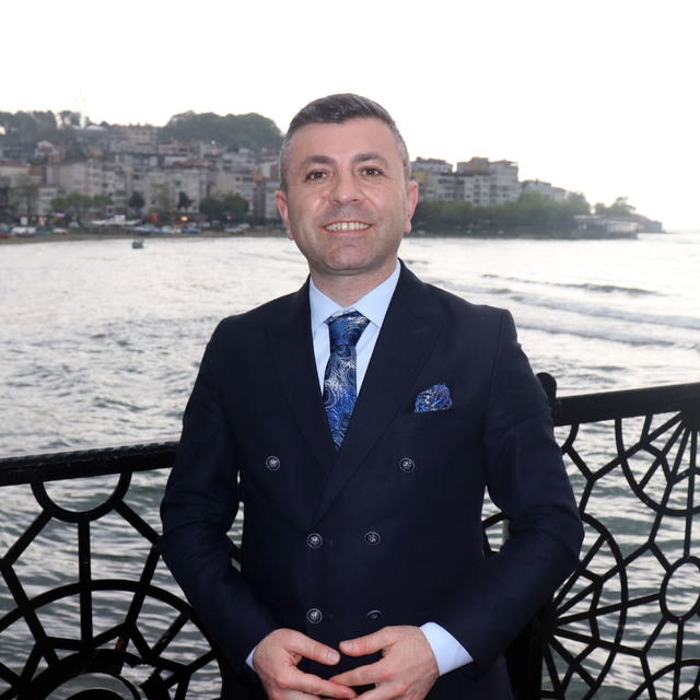 Ordulu öğretmen Aydın, Avrupa'nın en iyi öğretmeni ödülünü almaya hak kazan...