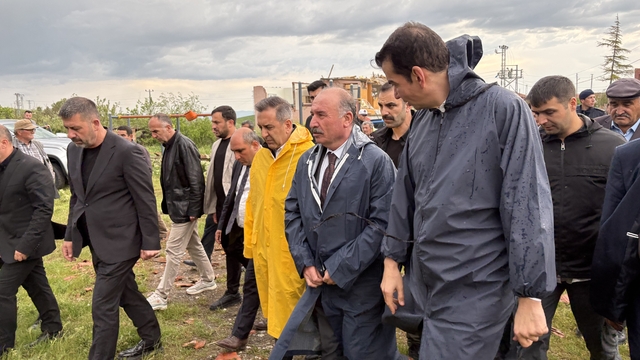 Çorum Valisi Ali Çalgan: "Hasar büyük ama sevincimiz o ki can kaybımız yok, çok şükür"