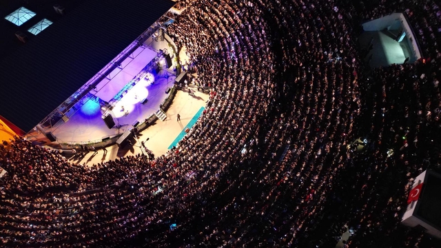 Dokuz Eylül Üniversitesi bahar festivali "DEÜFest'26" başladı