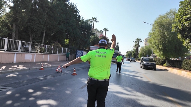 Mersin'de trafikte kameralı sıkı denetim: 10 günde bin 413 sürücü ceza yedi