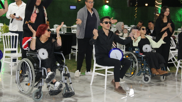 Hatay'da engelli bireyler konser verdi