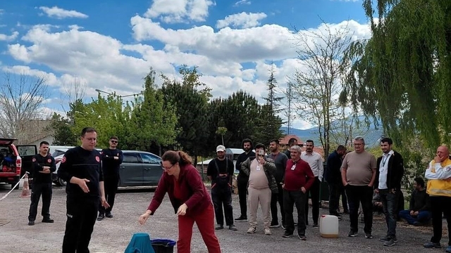 Korkuteli Devlet Hastanesinde yangın ve tahliye eğitimi