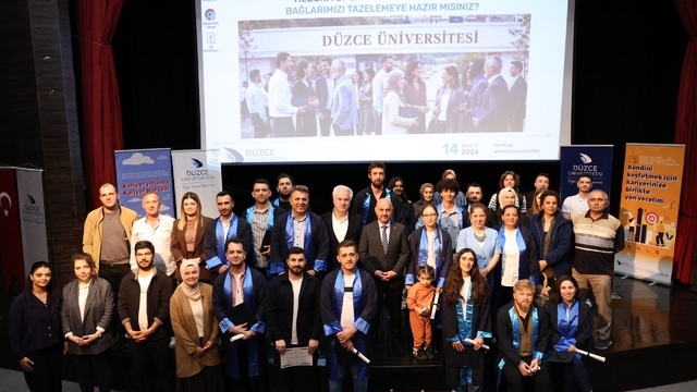 Düzce Üniversitesi'nde mezunlarla anlamlı buluşma