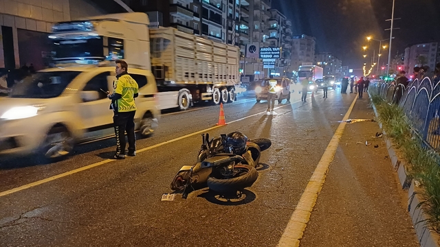Batman'da motosikletin çarptığı yaya ile sürücü hayatını kaybetti