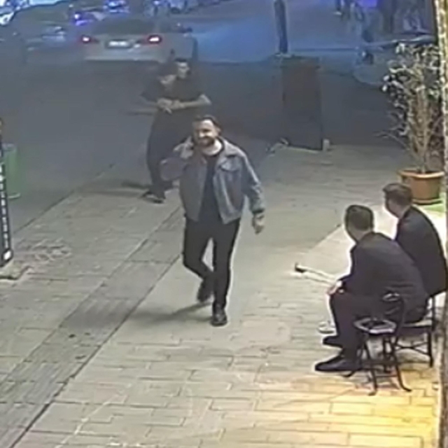 Yürürken limon boğazına kaçtı, Heimlich manevrasıyla kurtarıldı