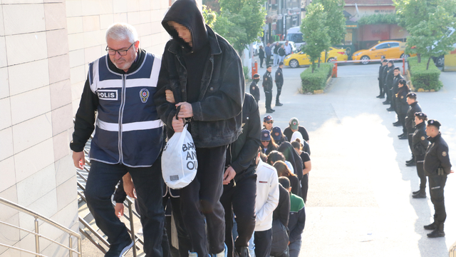 Eskişehir'de, yasa dışı bahis operasyonu şüphelileri adliyede
