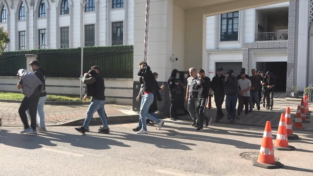 'Sahte araç kiralama' dolandırıcılığında 78 şüpheli adliyede