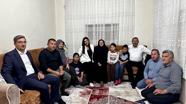 Minik öğrencinin davetine Başkan Bozkurt'tan anlamlı ziyaret