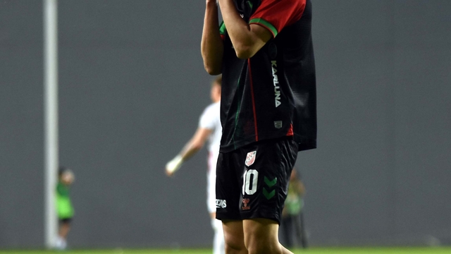 Karşıyaka'da kongre tarihi tepkisi