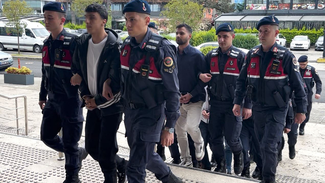 Trabzon merkezli 5 ilde siber dolandırıcılık operasyonu şüphelileri adliyede