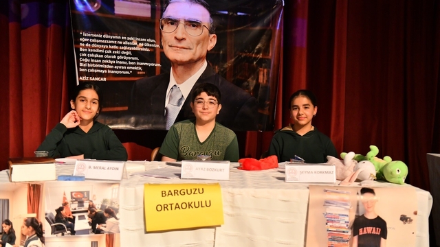 Yeşilyurt'ta öğrenciler "başarının sırrını" münazara ile tartıştı