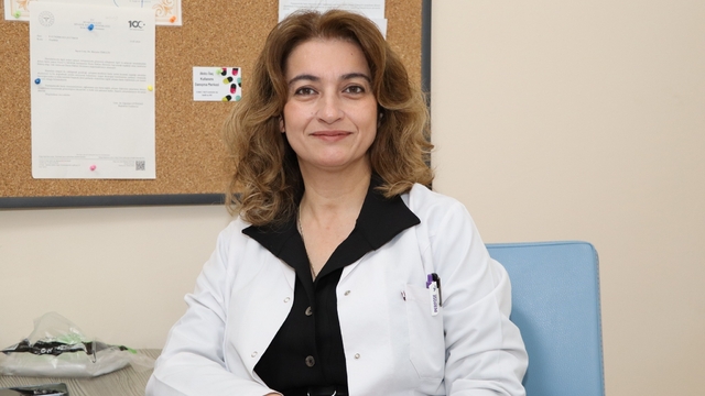 Günlük 5 gramdan fazla tuz tüketilmemeli
Nefroloji Uzmanı Dr. Meryem Timuçin:
"Fazla tuz tüketilmesi hipertansiyona, ödeme, inmeye, kalp ve böbrek hastalıklarına neden olur"