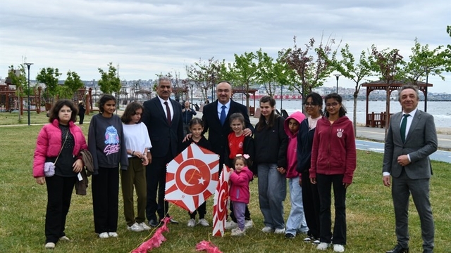 Tekirdağ'da uçurtmalar çocuklar için gökyüzüne yükseldi