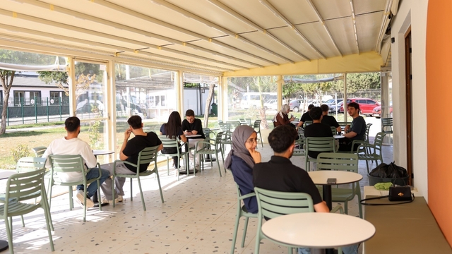 Efeler Belediyesi Yurt Kafe'yi hizmete açmak için gün sayıyor