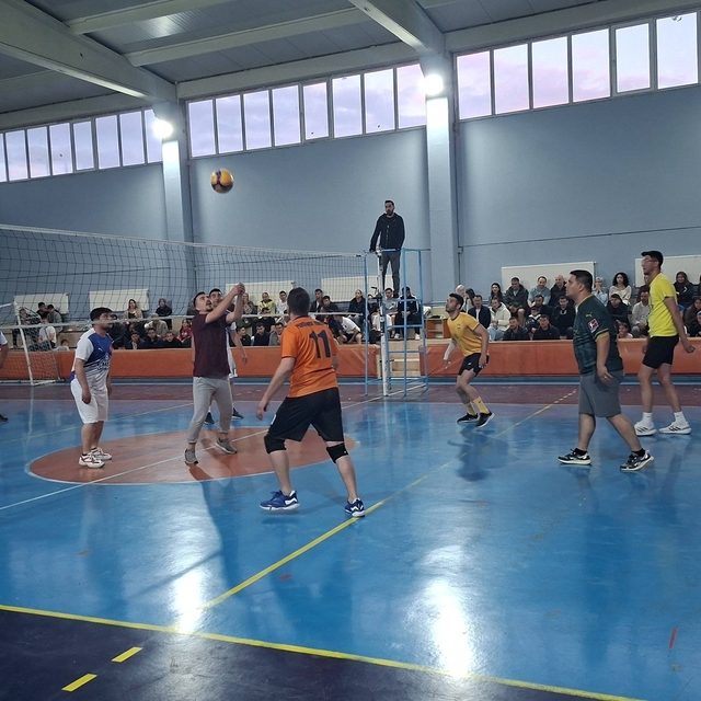 Hisarcık'ta kurumlararası voleybol turnuvasında Devlet Hastanesi şampiyon o...