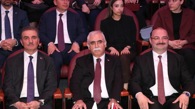 Anayasa Mahkemesi Başkanı Kadir Özkaya, Erzurum'daki panelde konuştu: