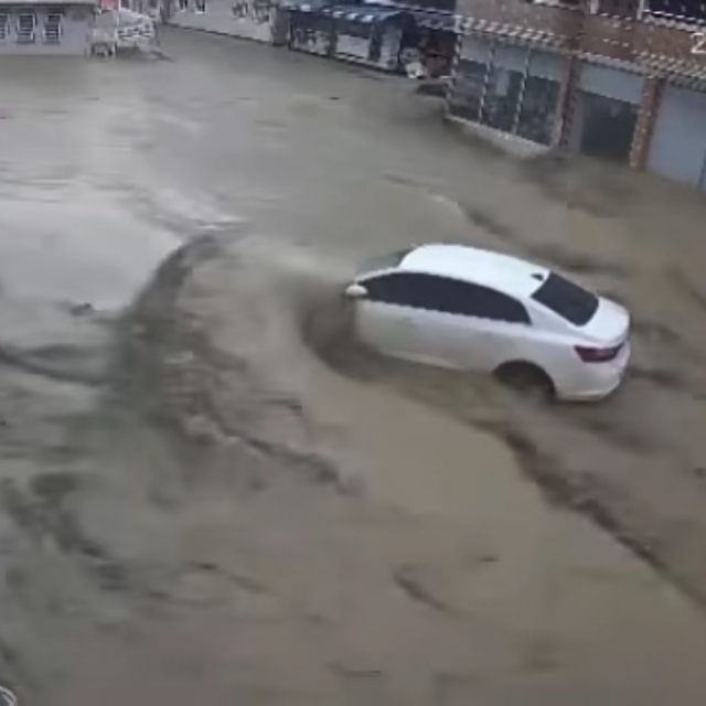 Samsun Havza'daki selin ilk anları kamerada