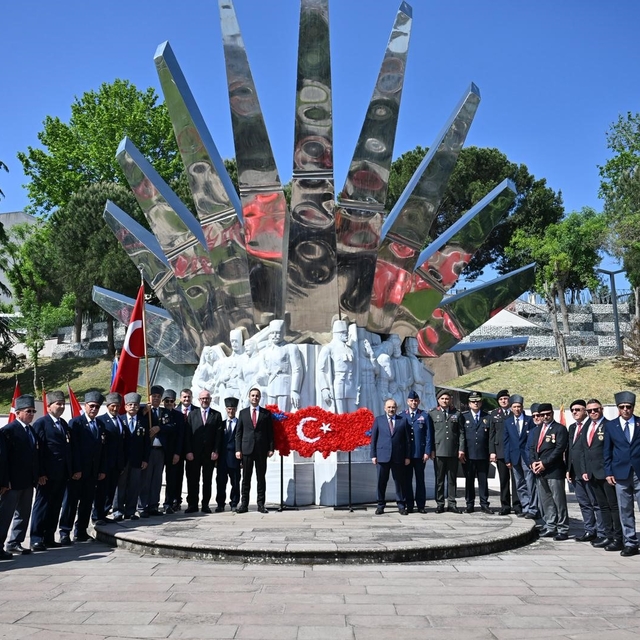 Kuvayımilliye Şehrinin gurur günü
Akın'dan Kuvayımilliye Günü'nde birlik ve...